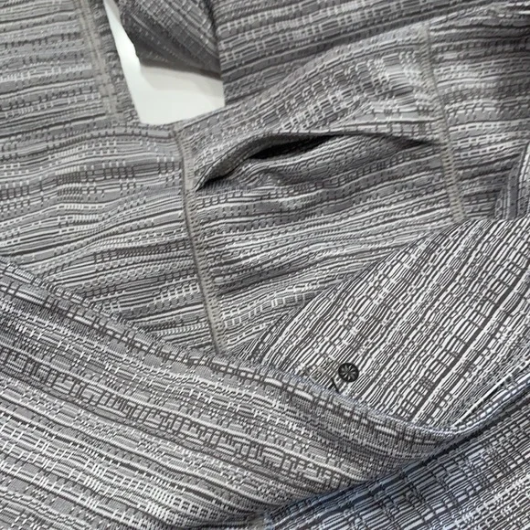 Athleta High Rise Jacquard Chaturanga Tight Leggings In Light Grey - Picture 6 of 6